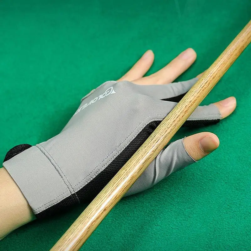 Pool Gloves 3 Finger Professional Snooker Pool Gloves Lightweight And Non-Slip Universal Billiards Accessories For Right Hand